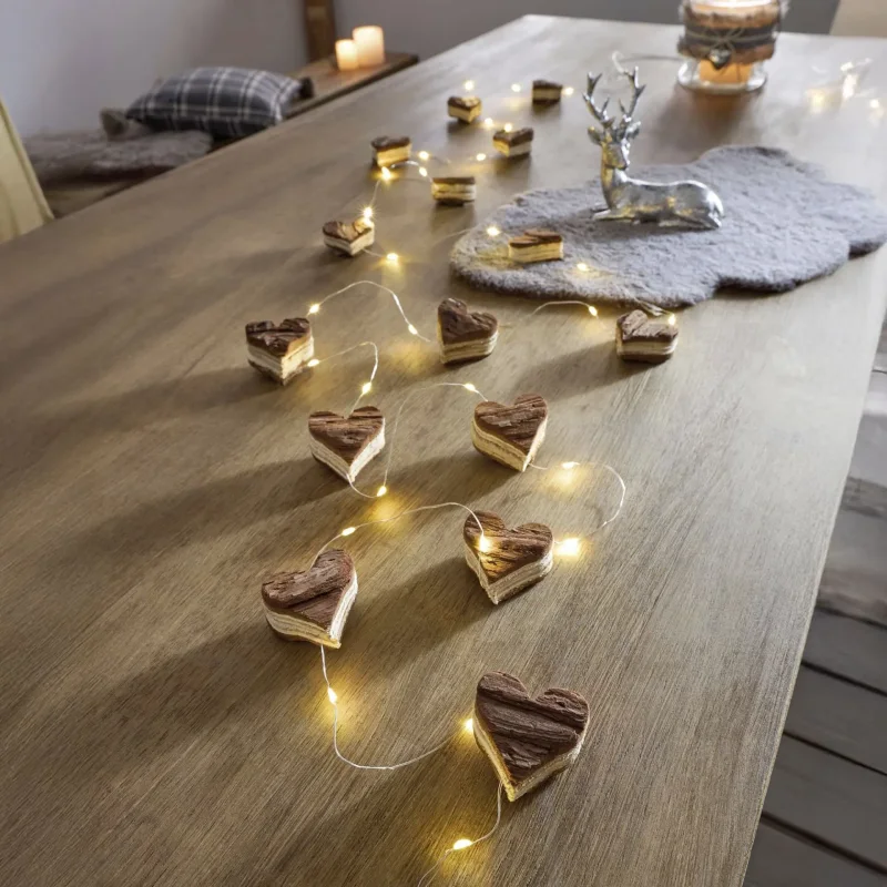 LED-Lichterkette "Holzherzchen"