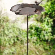 Vogeltränke "Piepmatz" aus Metall in Rost Optik, Gartenstecker mit 2 Vögelchen, Wasserstelle, Gartendeko, Dekostecker für Draußen